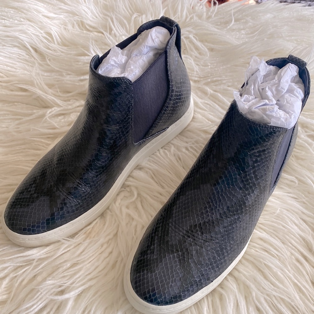Vince  Shoes 7 1/2 Size
